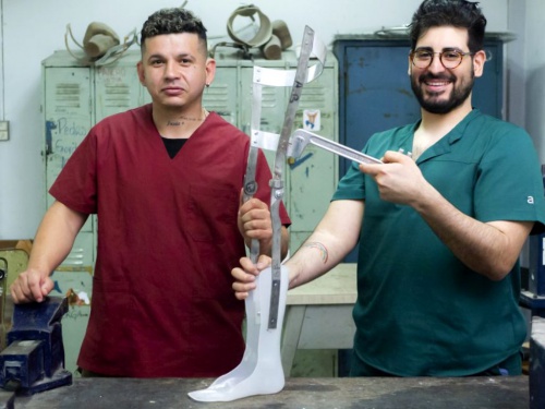 Perdieron una pierna y ahora fabrican prótesis en la UNSAM